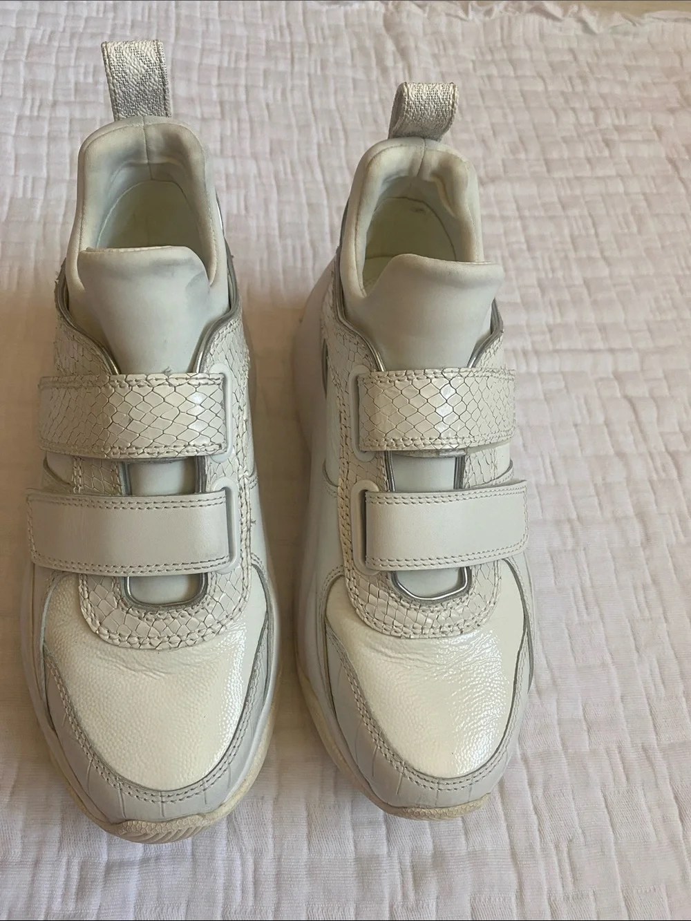 MICHAEL KORS Cream White Velcro Platform Sneakers